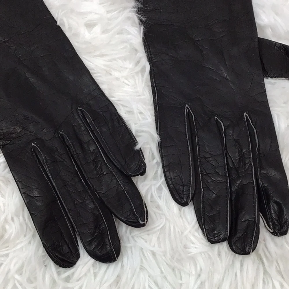 Vintage LaVaris black kidskin leather gloves Italy